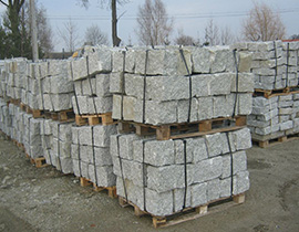 granitowy kamien murowy surowo lupany 20x20x40 strzegom producent